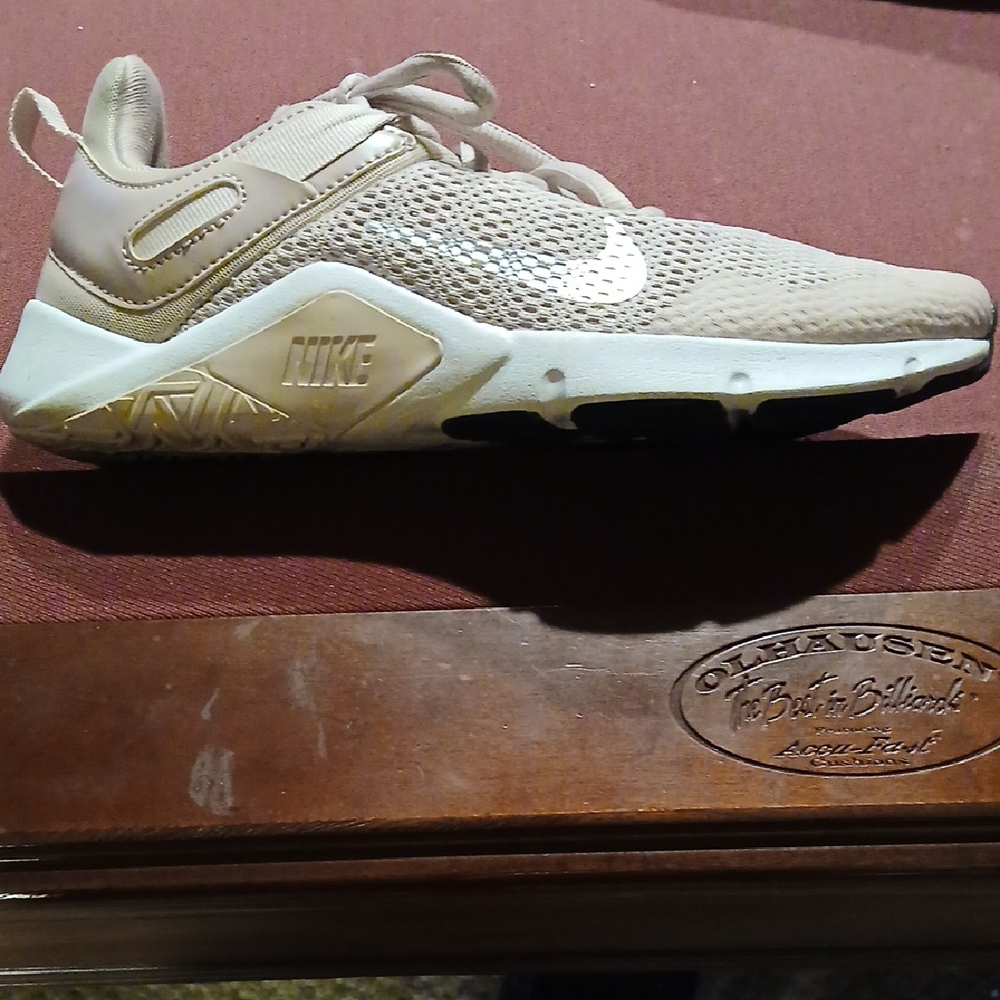 Nike Mauve Athletic Sneakers